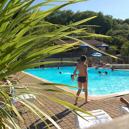 Campsite Camping De Belos Thueyts